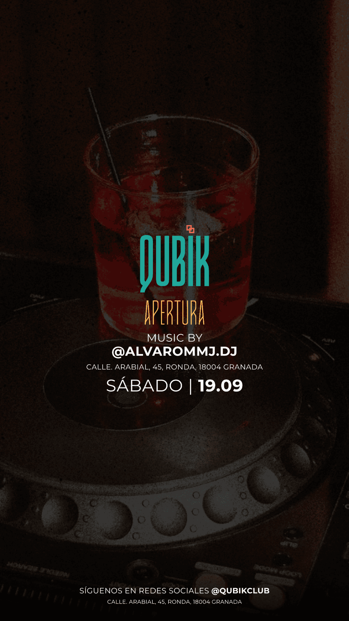 Cartel de APERTURA QUBIK